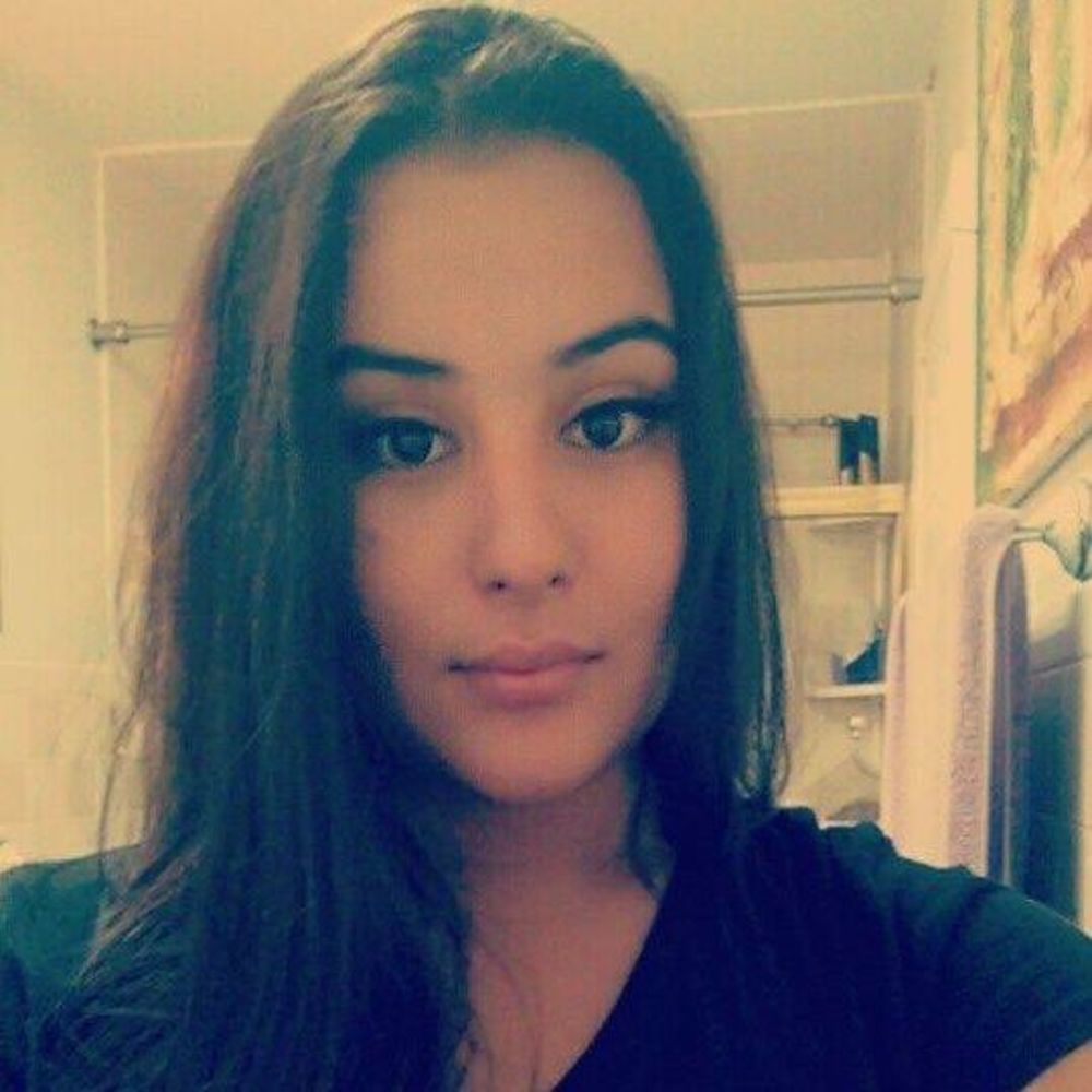 Meet your Posher, Lisett